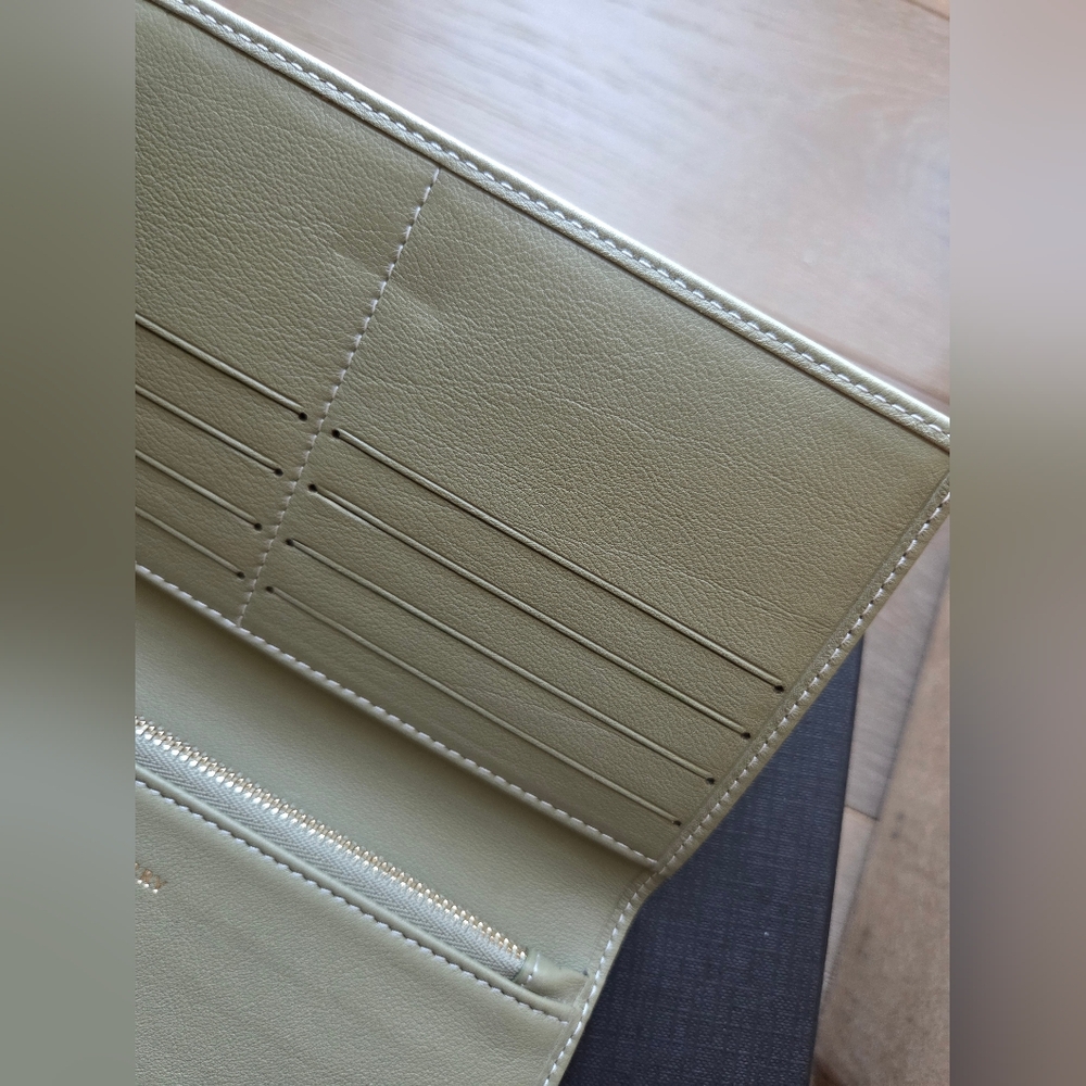 Strathberry Pistachio Large Melville NWOT wallet - Picture 9 of 12